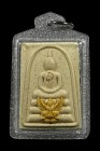 泰國佛牌 龍婆堪布大師 2554 鷹神崇笛後師傅自身 配戴型 連閃銀色邊防水殼(No.28383)