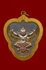【正牌】龍婆屈啦 (Wala) 大師 鷹神 配戴型 連純金防水殼 附驗證卡 (NO.29650)