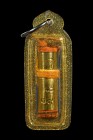 泰國聖物 寺廟屈班麗 龍婆通大師 人緣鳥符通 配戴型 連閃金邊防水殼(No.27816)
