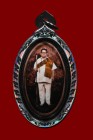 【正牌】泰國著名白衣法師  阿贊巔排龍大師  師傅自身 配戴型 LOCKET 連銀色鐳射防水殼(No.29246)