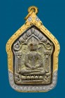 【陰料】龍婆浸蘭大師 親筆符印 首哈派粉坤平(細模單印) 貼金版 連意大利金半鑽開合防水殼(NO.29875)