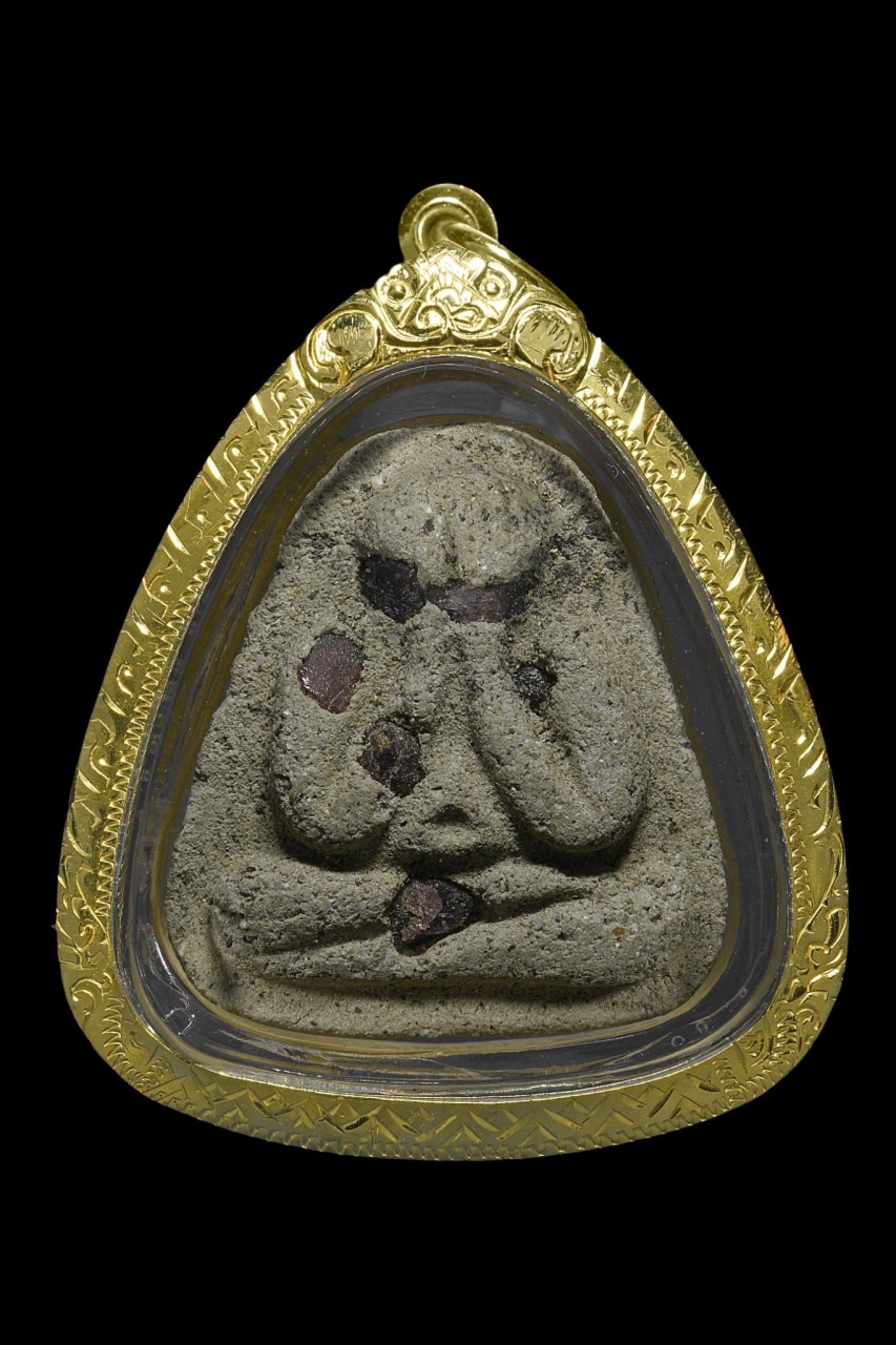 泰国佛牌 圣僧龙婆添(侧头添) 矿石必打 理事版 附验证卡 配戴型 连