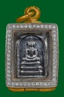 【正牌】 龍婆up大師 2552崇笛佛牌 (鉛版 大模) 配戴型 附驗證卡 連意大利金鑽防水殼(No.29829)