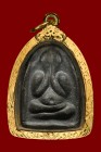 【正牌】寺廟屈朗夾 龍婆沙礦大師 必打佛牌 配戴型 附驗證卡 連純金防水外殼(No.30016)