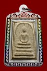 【正牌】寺廟屈甩梗  (阿贊多本廟) 崇笛佛牌 配戴型 連彩色鐳射邊防水殼 (NO.30145)